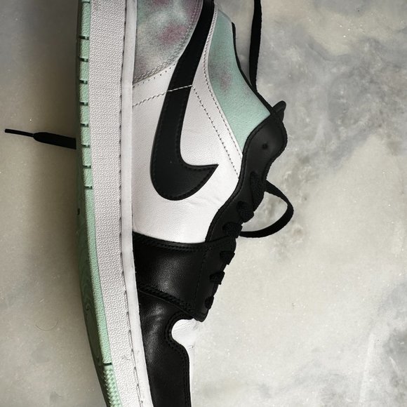 Jordan 1 Low Tie-Dye, Men's 11, Worn Once, No Box - Picture 4 of 6